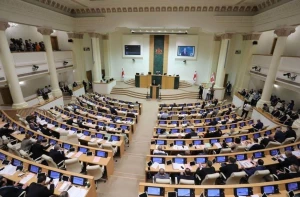 შავდათუაშვილის ფინალში ასპარეზობის დროს  პარლამენტის სხდომა ხუთი წუთით შეწყდება
