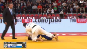 ლუკა მაისურაძემ ლი კოჩმანი ბოლო წამზე დაამარცხა და 1/2-ფინალში გავიდა