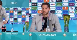 რონალდუს მორიგი მიმდევარი - კოკა-კოლას ბოთლი ამჯერად ლოკატელიმ გადადგა (ვიდეო)