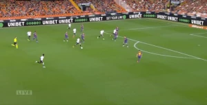 კარლოს სოლერის შესანიშნავი გოლი ბარსელონას კარში (ვიდეო)