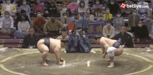 ტერუნოფუჯიმ ტაკაკეიშო დაამარცხა და ჰარუ ბაშო მოიგო (ვიდეო)