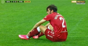 კვარაცხელიამ მოედანი ტრავმის გამო დატოვა (ვიდეო)