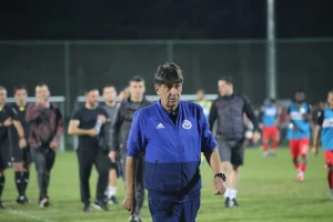 გია გეგუჩაძე დინამო ბათუმის მთავარი მწვრთნელის პოსტზე რჩება