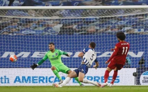 ლივერპულმა დაუმარცხებელი არსენალის მიღწევა გააუმჯობესა