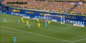 პაუ ტორესმა ბურთი საკუთარ კარში ჩაჭრა - ბარსელონა დაწინაურდა (ვიდეო)