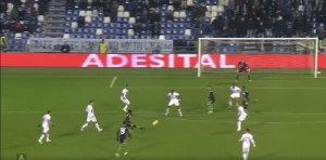 სასუალოს ფეხბურთელმა ულამაზესი გოლი გაიტანა (ვიდეო)