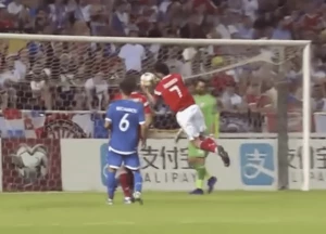 რუსი ფეხბურთელის უცნაური ქმედება (ვიდეო)