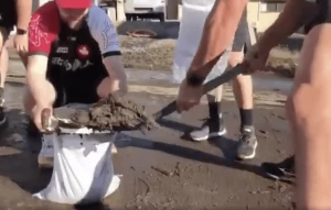 კანადელი მორაგბეები აღდგენით სამუშაოებში ჩაერთვნენ (ვიდეო)