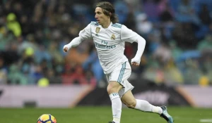 ლუკა მოდრიჩის ბრწყინვალე გასროლა გრანადას კარში (ვიდეო)