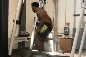 კარლინ აილსი: 7-კაცა რაგბის ყველაზე სწრაფი მოთამაშე (ვიდეო)