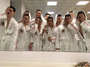 საქართველოს U15 წყალბურთელებმა რუსეთის ნაკრები დაამარცხეს და გამარჯვება ასე აღნიშნეს (ფოტო)