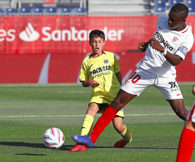 ef2d4d685d040fa4a4271f85ca79650a