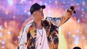 ჯასტინ ბიბერმა ჰოლივუდის ვარსკვლავი ოქტაგონზე გამოიწვია