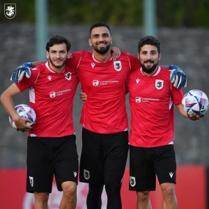 ,,კვარაცხელია და სხვები - საქართველოს ნიჭით სავსე თაობა Z ჰყავს'' - იტალიური გამოცემა ქართველ ფეხბურთელებზე