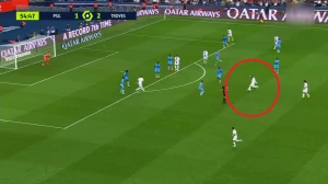 ლიონელ მესის შორეული გასროლა ტრუას წინააღმდეგ