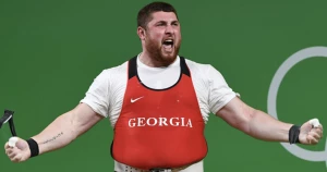 მსოფლიო რეკორდიიი! ლაშა ტალახაძემ 218 კგ ასწია! (ვიდეო)