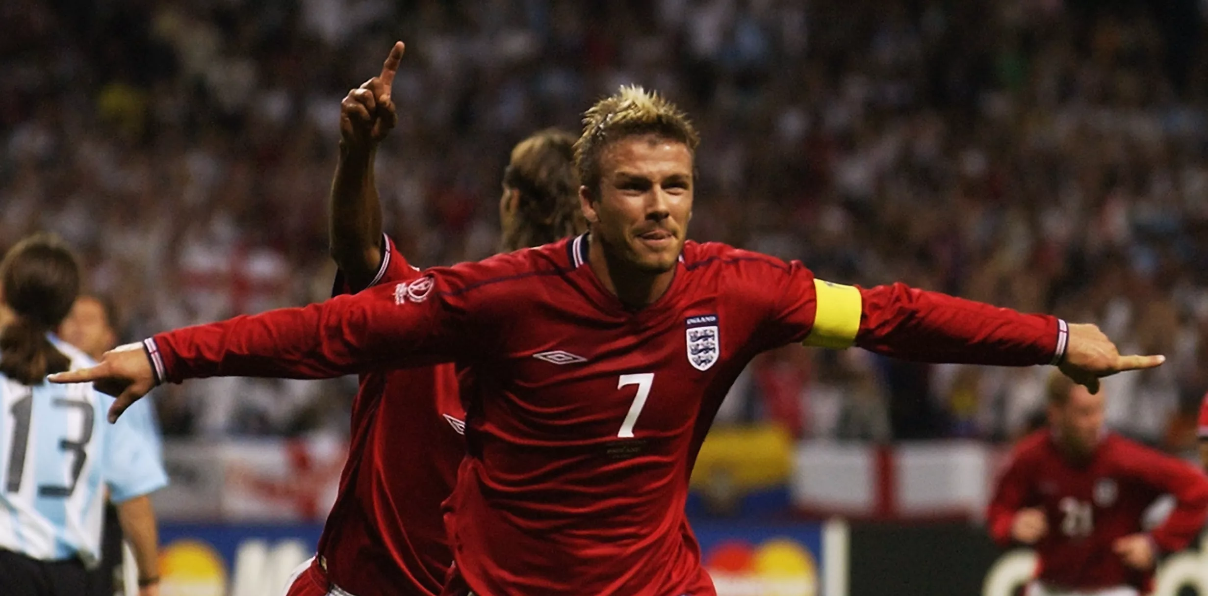 David-Beckham-celebrates-scoring-for-England-against-Argentina