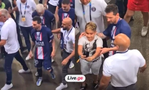 ლიონელ მესიმ პატარა ფანს ოცნება აუხდინა