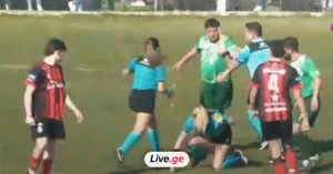 არგენტინაში ფეხბურთელი ქალ მსაჯს თავს დაესხა