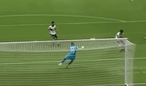 MLS-ში მეკარემ ერთ შეტევაში 3 ურთულესი ბურთი მოიგერია (ვიდეო)