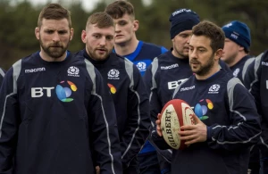 ექვსი ერის მეოთხე ტური: შოტლანდია უელსის წინააღმდეგ დაირაზმა (შემადგენლობა)