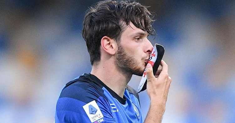 Khvicha Kvaratskhelia scores twice in Napoli win