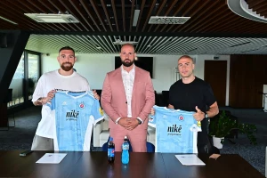 ჯაბა კანკავა და გურამ კაშია შემდეგ სეზონშიც სლოვანში ითამაშებენ