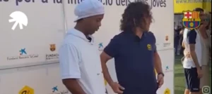 რონალდინიომ პუიოლს ბურთი ფეხებშუა გაუტარა!