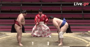 აოიამა ტაკანოშოსთან დამარცხდა, თუმცა ბულგარელი კვლავ მაკუუჩის ლიდერი იქნება (ვიდეო)