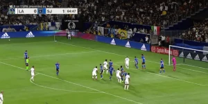 პირდაპირ კუთხურიდან - ლოს ანჯელეს გალაქსის ეფექტური გოლი MLS-ში (ვიდეო)