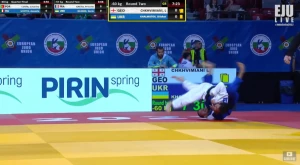 ლუხუმ ჩხვიმიანმა ევროპის ჩემპიონატი გამარჯვებით გახსნა და 1/4 ფინალში გავიდა | VIDEO