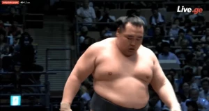 იოკოძუნა კაკურიუმ დაიეიშო დაამარცხა (ვიდეო)