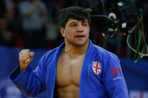 ბექა ღვინიაშვილი 1/4 ფინალში დამარცხდა