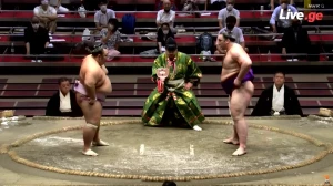 ტოჩინოშინი კოტოიუკისთან დამარცხდა (ვიდეო)