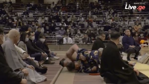 ტოჩინოშინის მეექვსე მარცხი ჰაცუ ბაშოზე (ვიდეო)