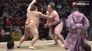 მეოთხე გამარჯვება - ტოჩინოშინმა ჩიოტაირიუ ჰატაკიკომის კიმარიტეთი დაამარცხა (ვიდეო)
