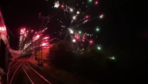 კაიზერის გულშემატკივრებმა მეორე ბუნდესლიგაში გადმოსვლა მატარებლიდან აღნიშნეს