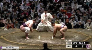 ტოჩინოშინმა ნაცუ ბაშოზე მე-4 გამარჯვება მოიპოვა