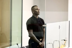 ისრაელ ადესანია ალკოჰოლთან ბრძოლის კურსს გაივლის