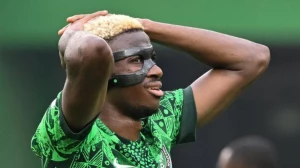 ოსიმენის მორიგი სკანდალი - ნიგერიელმა ნაკრების გასახდელში იჩხუბა