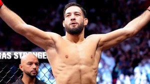 ნასურდინ იმავოვს კამარუ უსმანთან ბრძოლა სურს