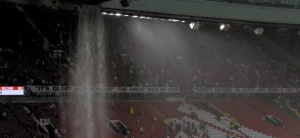 ძლიერი წვიმა ოლდ ტრაფორდზე