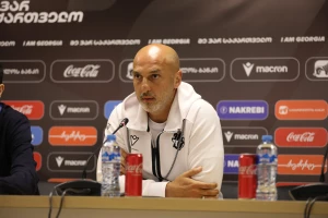 ხიზანიშვილი: "ვფიქრობთ, ნაკრები 4-მცველიან ტაქტიკაზე გადავა"