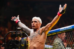 "როცა სხვები ლაპარაკობენ მე ვვარჯიშობ" - ჩარლზ ოლივეირა