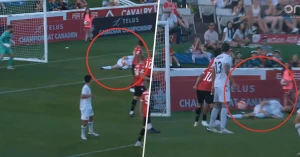 უცნაური ავტოგოლი კანადის ჩემპიონშიპის 1/4-ფინალში | VIDEO