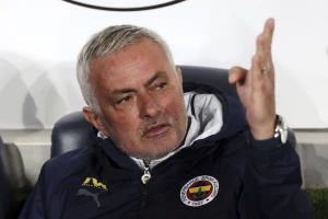 ჟოზე: ,,ახლა პრემიერლიგაში ისეთი მწვრთნელები მიდიან, რომელთა სახელიც კი არ ვიცი''