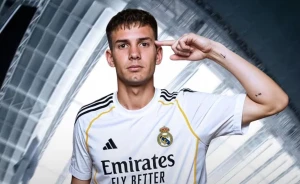 მასტანტუონო რეალში 30 ნომრიანი მაისურით ითამაშებს