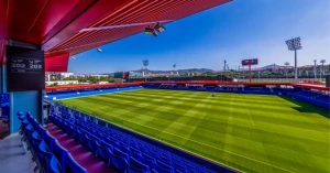 არ აშენდა - ბარსელონა მომავალ შეხვედრას აკადემიის სტადიონზე ჩაატარებს