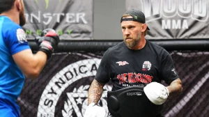 დვალიშვილის მწვრთნელი: "მერაბს ნოკაუტი სურს"