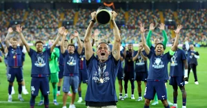 ლუის ენრიკე წლის საუკეთესო მწვრთნელი გახდა